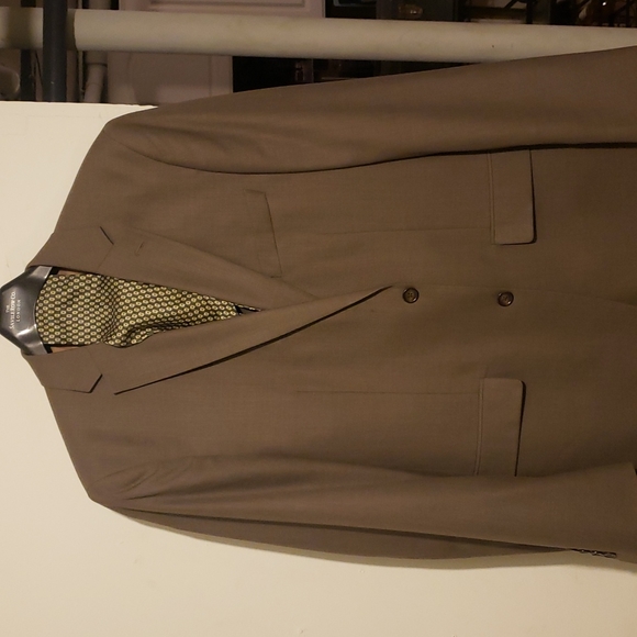 Suit - Picture 6 of 6